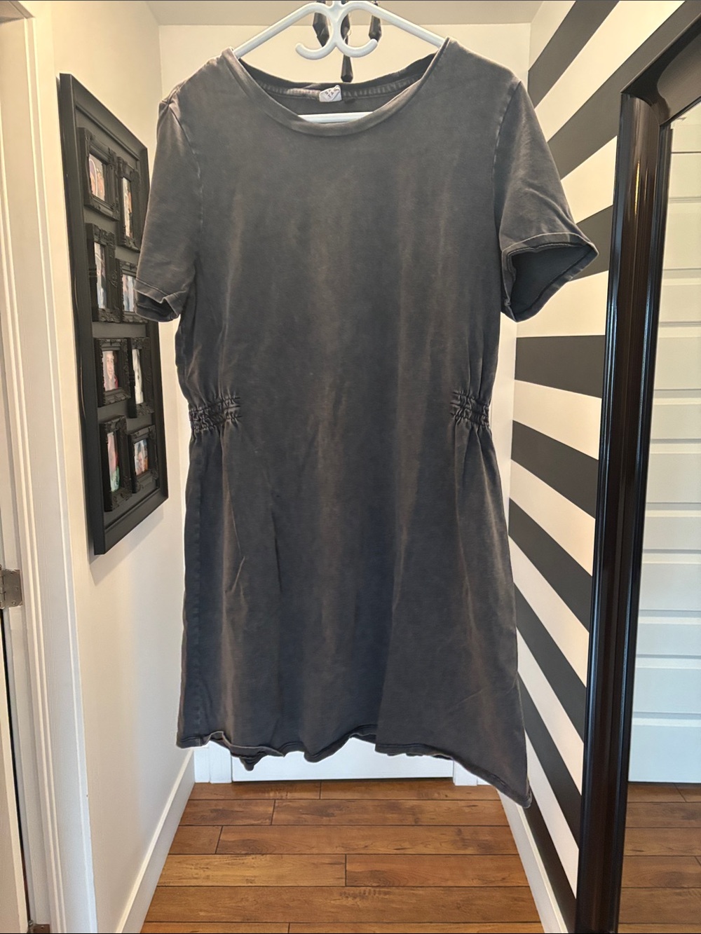 Women's Short-Sleeve Washed Gray Tunic Dress